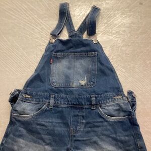 Girls Levi’s overall shorts size 16